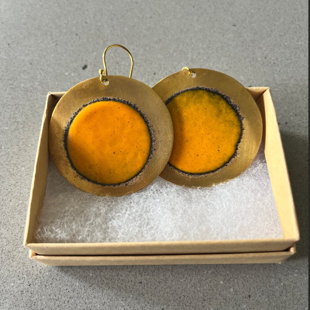 NWOT HANDMADE Lightweight Titanium Earrings